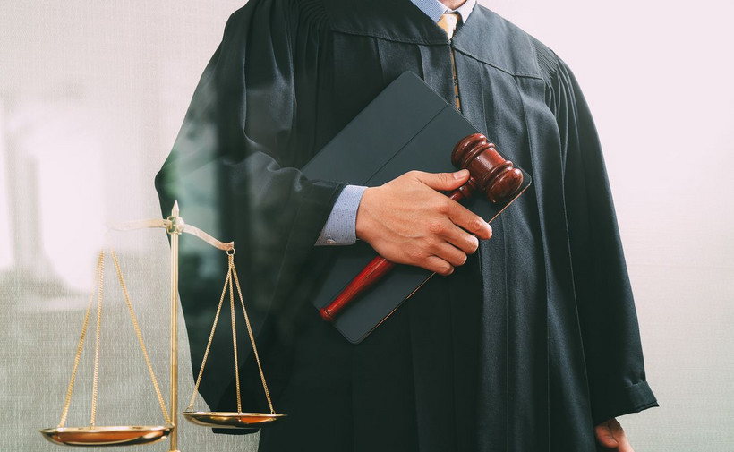 Orzeczenie TSUE godzi w suwerenne prawo RP do sprawowania wymiaru sprawiedliwości - napisał sędzia Radzik