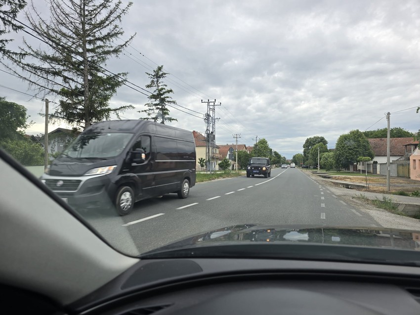 Džip koji je pronadjen u Putincima prevoze u Beograd