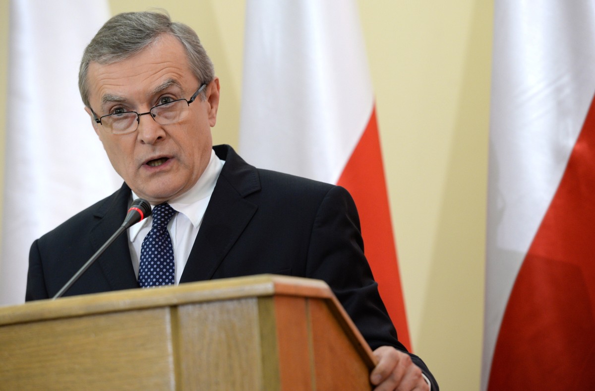 Kandydat PiS na premiera prof. Piotr Gliński przedstawia swój program podczas otwartego posiedzenia klubu Prawa i Sprawiedliwości zwołanego w przerwie obrad Sejmu