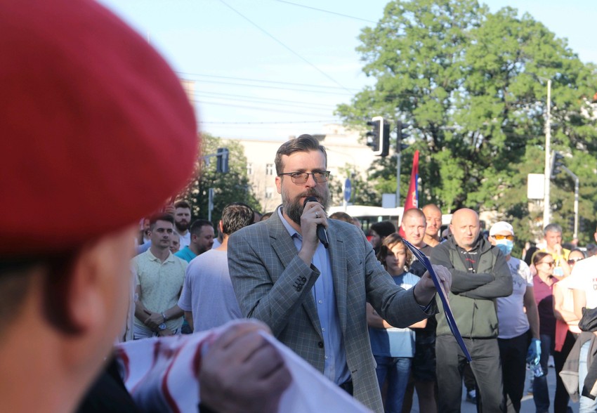 Srđan Nogo je predložio da Vučić u svoju kuću ugradi 5G mrežu