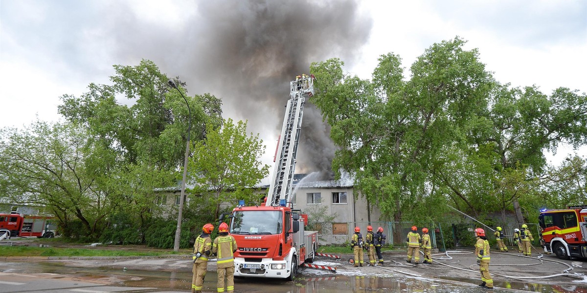 Pożar restauracji "Twardowski" w Warszawie.