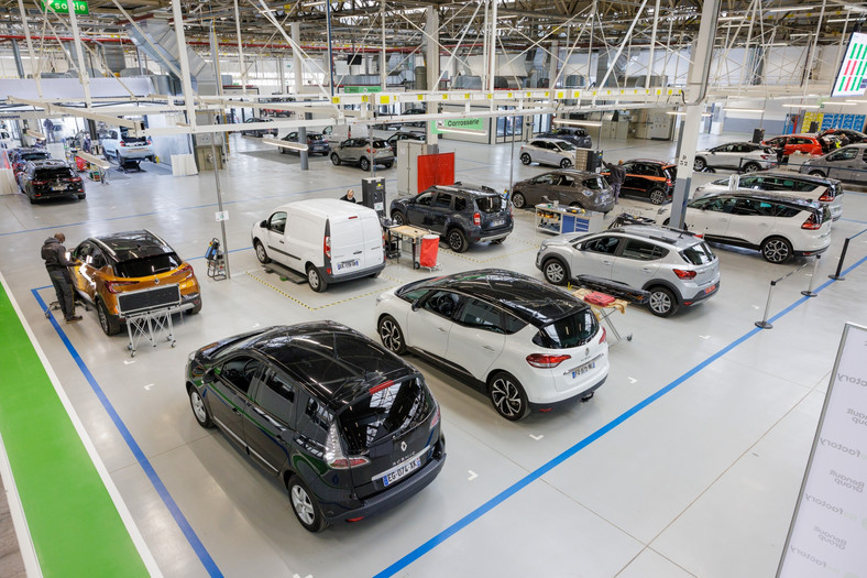 Fabryka samochodów używanych — Renault Factory VO i Refactory