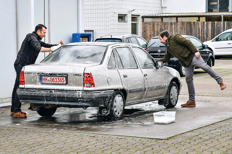 Opel Kadett E sedan za 3990 euro