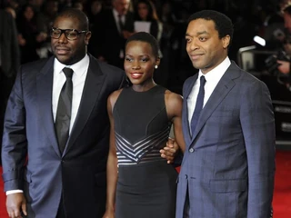 Steve McQueen  Lupita Nyong'o  Chiwetel Ejiofor złote globy