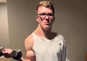 Vežbao samo jednu stranu tela