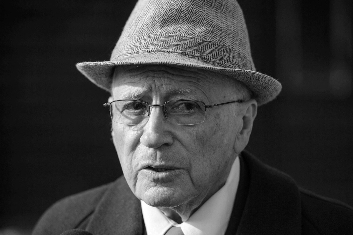 Zmarł Filip Białowicz