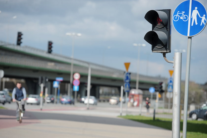 Wyregulujcie światła przy Trasie Siekierkowskiej