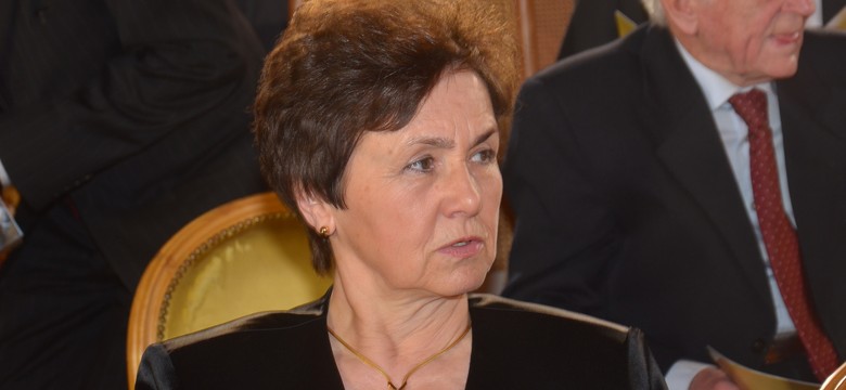 Komorowski odznaczył żonę Wałęsy. "Za zasługi dla niepodległości"