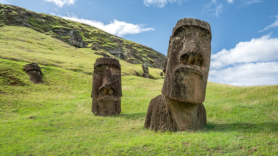 Posągi Moai na Wyspie Wielkanocnej