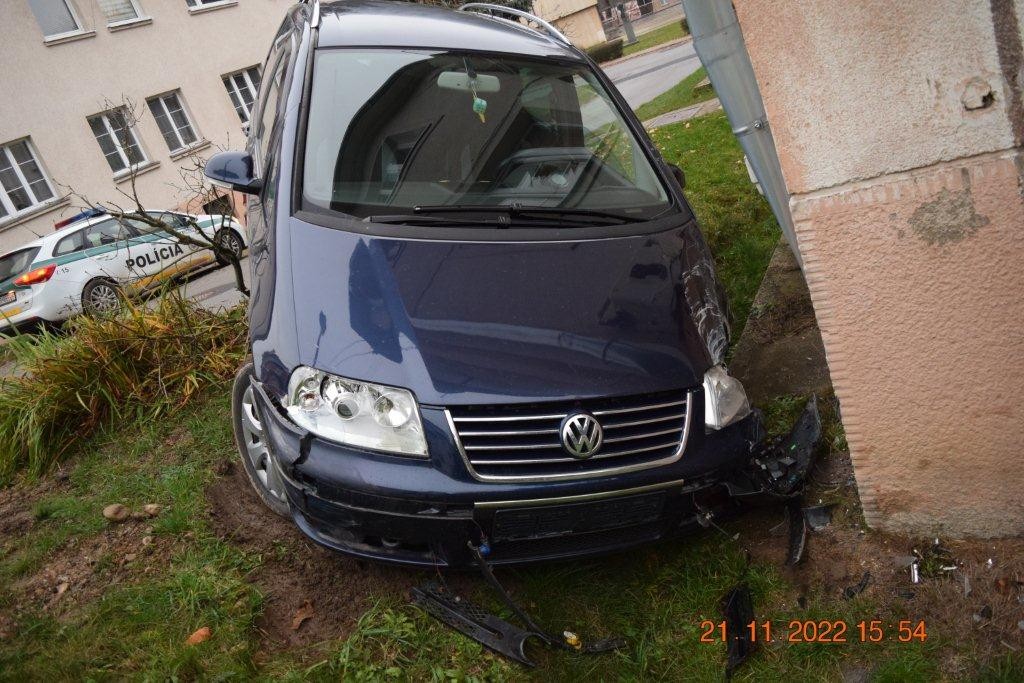 Podbrezovčan po dopravnej nehode nafúkal 3,52 promile.