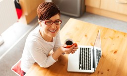 Powrót do podmiotowego zwolnienia z VAT