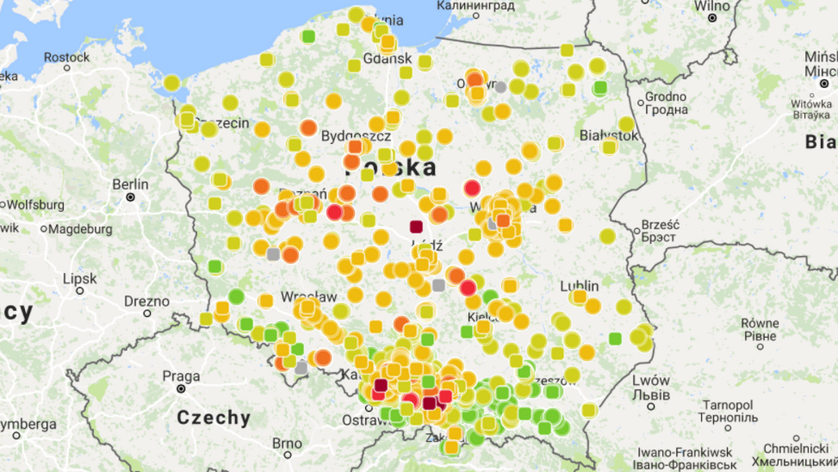 Smog w Polsce 3 kwietnia 2018 występuje w dużej mierze na Śląsku oraz w Małopolsce. Średnie zanieczyszczenie zanotowano również w Wielkopolsce i Województwie Mazowieckim. W pozostałej części kraju poziom zanieczyszczenia powietrza określony jest jako umiarkowany.