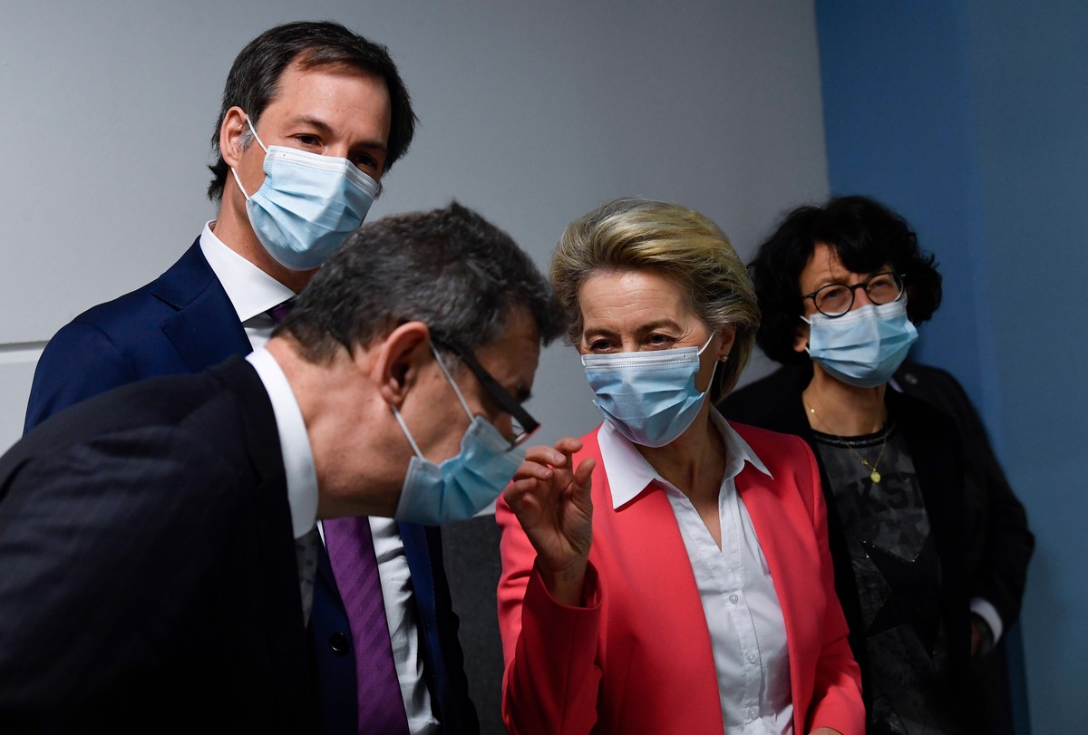 Ursula von der Leyen i Albert Bourla