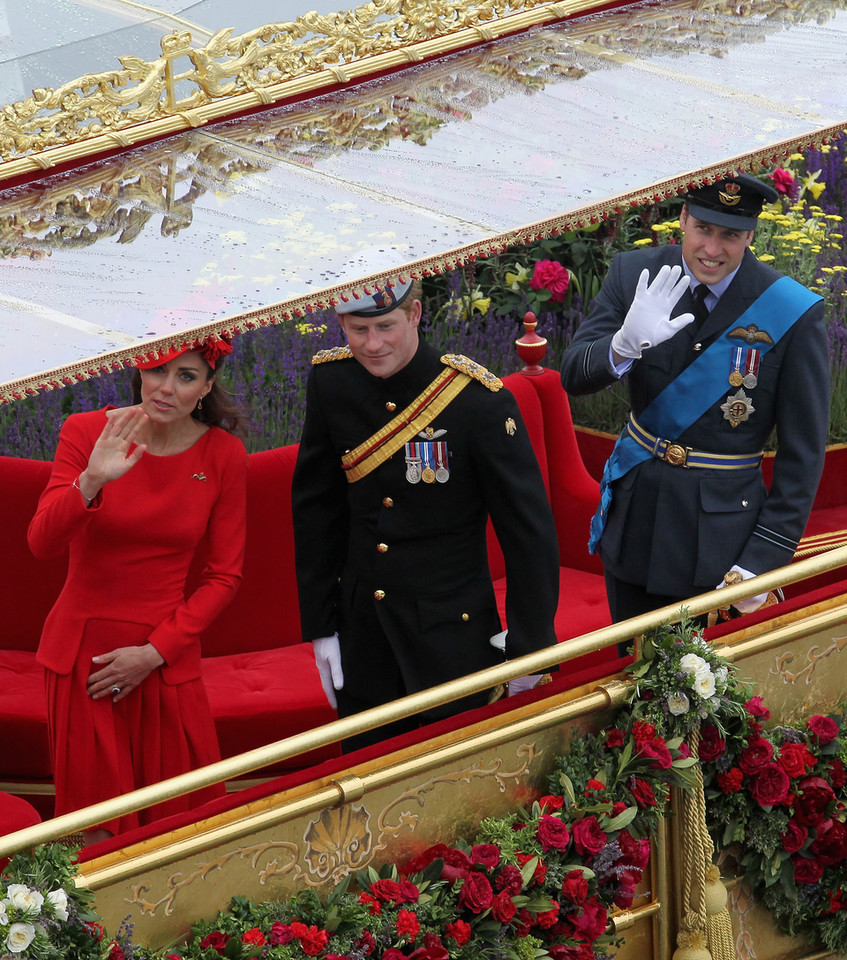 Piękna Kate na jubileuszu królowej Elżbiety II