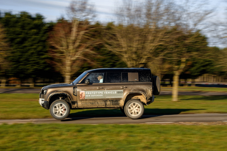 Land Rover Defender