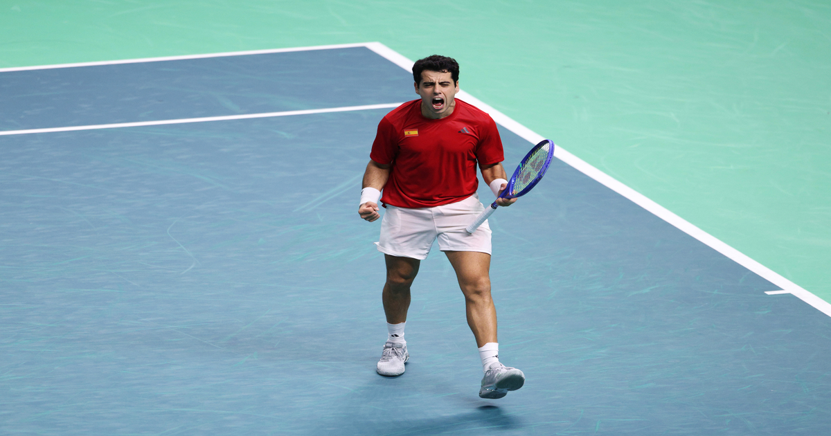 Munar salva a España en Copa Davis: todo se decide en dobles
