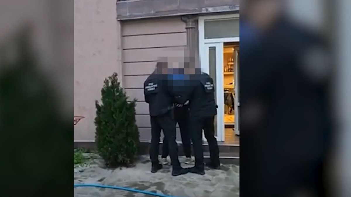 OVAKO SU PALI OSUMNJIČENI ZA PAD PLAFONA U ŠKOLI Sumnja se da su budžet Srbije oštetili za skoro 22 MILIONA (VIDEO)