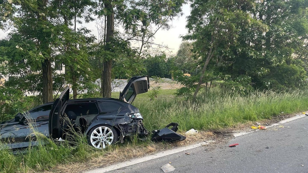 Pijany policjant spowodował wypadek i uciekł. Mamy nagranie z wypadku