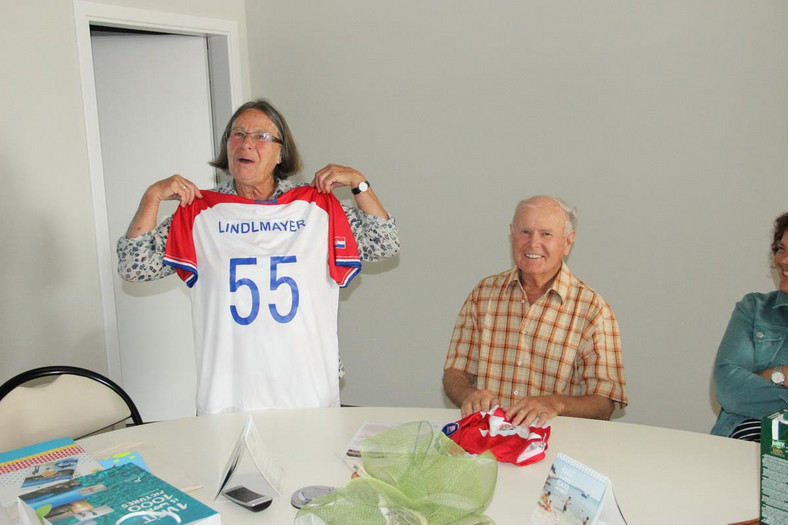 Chorwacką koszulkę piłkarską z numerem 55. w dowód uznania