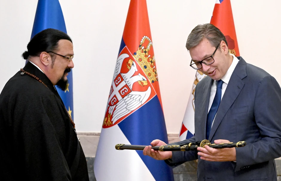 Stiven Sigal, Aleksandar Vučić