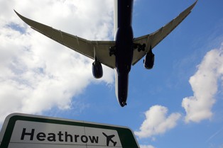 Awaria na Heathrow to wielka lekcja dla CPK. Ekspert ostrzega przed "potężnym ryzykiem" sabotażu