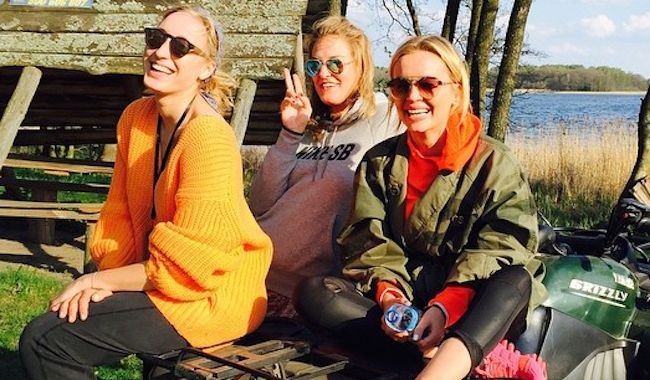 Agnieszka Szulim z siostrą Piotra Woźniaka-Staraka