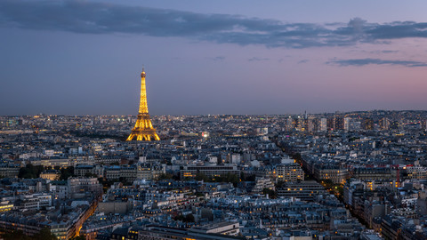 Wieża Eiffla - kilka ciekawych informacji na jej temat - Paryskie