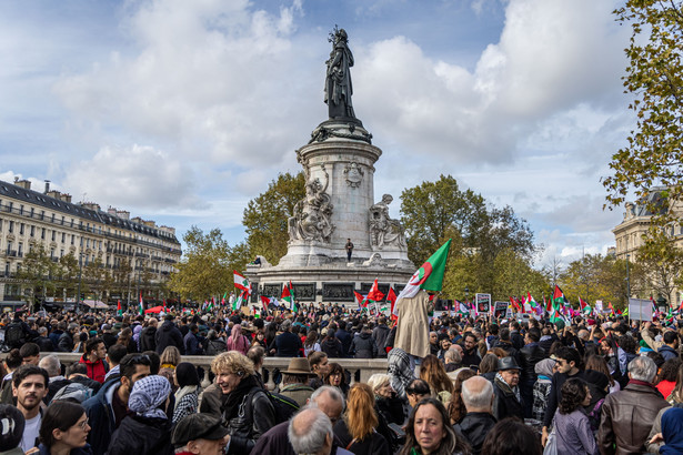 Paryż protestował na rzecz Palestyny. Tłum wzywał do zawieszenia broni