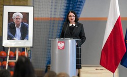 Wdowa po Arkadiuszu Rybickim: Ekshumacje i ponowny pochówek to barbarzyństwo