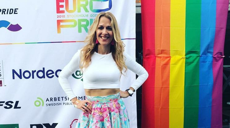 Az énekesnő
a stockholmi Europride-on lépett
fel több előadó társaságában