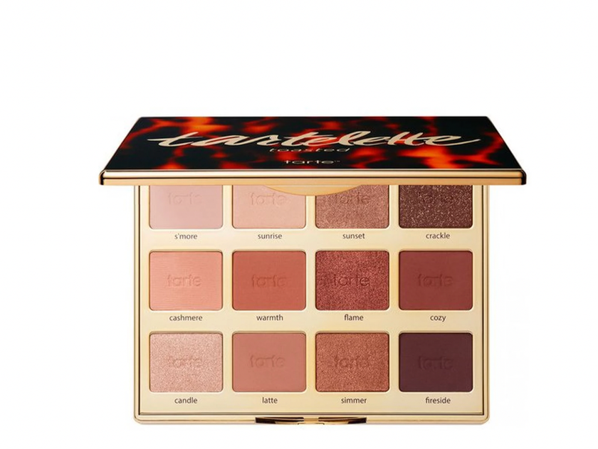 Mit der «Tartelette Toasted» Lidschatten-Palette von Tarte zauberst du das perfekte sanfte Smokey-Eye. Erhältlich bei Manor für 49.90 Franken.