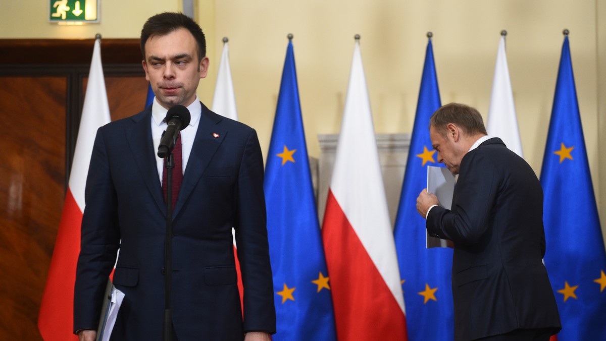 Premier Donald Tusk i minister finansów Andrzej Domański