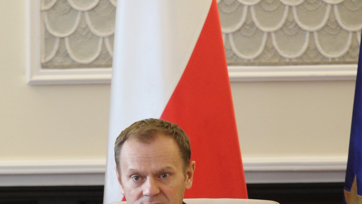 Premier Donald Tusk powiedział, że wolałby, aby polskie uwagi do raportu MAK ws. katastrofy smoleńskiej zostały przyjęte przez Rosję. Jeśli tak się nie stanie, Polska będzie szukała międzynarodowych rozwiązań prawnych, które z naszych uwag uczynią ważny dokument - dodał.