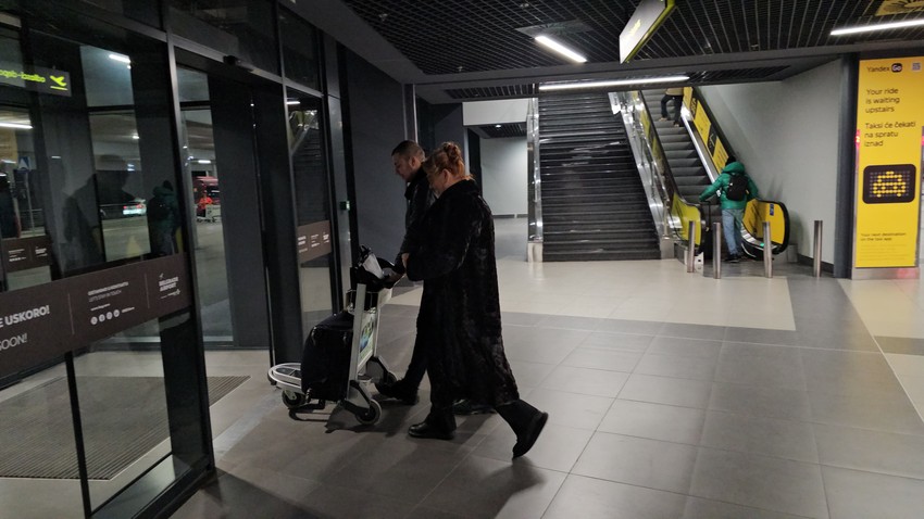 Sin došao po Ćanu na aerodrom