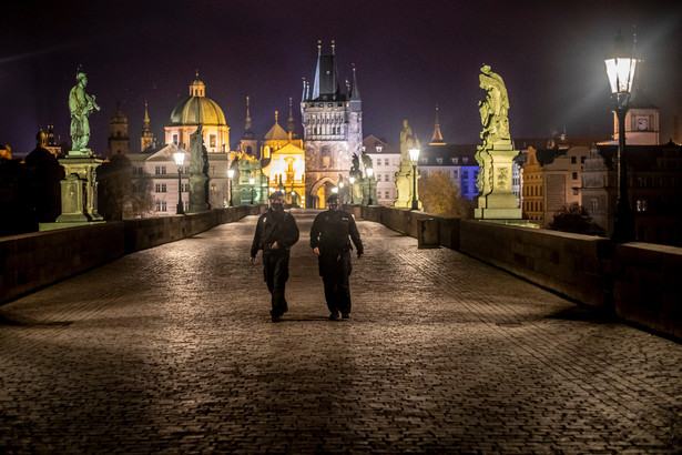 Stan wyjątkowy w Czechach przedłużony do 20 listopada