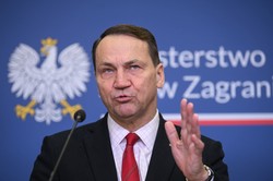 Sikorski: Polska nie dołączy do wojny w Iranie, wystarczy nam wojna u granic