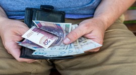 PIP przekształci umowy zlecenia w etat od 2026 roku