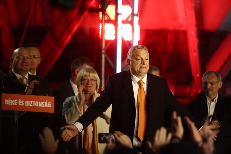 Orbán Viktor a választási értékelő beszédén / Fotó: Pozsonyi Zita