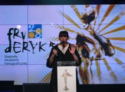 Hey gra w kraju i zagranicą