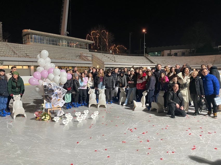 Obeležavanje rođendana devojčice ubijene u OŠ Vladislav Ribnikar 1