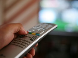 Reklamy nie będą głośniejsze od filmu