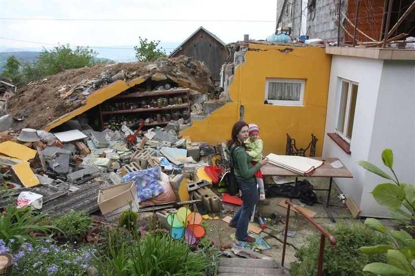 Została tylko rozpacz. Ziemia zabrała dom