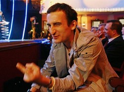 Koterski chciał bić i sam został pobity