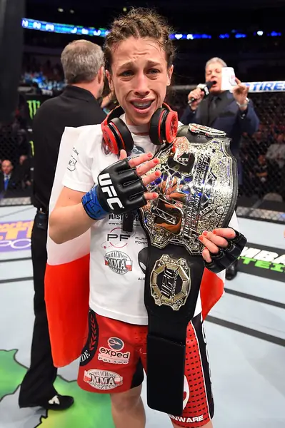 UFC 185: Esparza v Jedrzejczyk. Joanna zdobywa pas mistrzyni wagi słomkowej / Josh Hedges, Getty Images