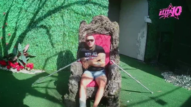 CAR MORA U INVALIDSKA KOLICA! Žalio se u Rajskom vrtu, pa doneo odluku ko će mu pomagati