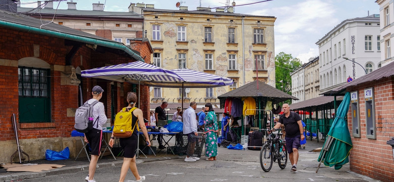 Patowynajem w Krakowie. Za minimieszkanie w piwnicy wołają nawet 1,2 tys. zł