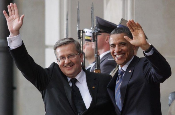 obama komorowski machają