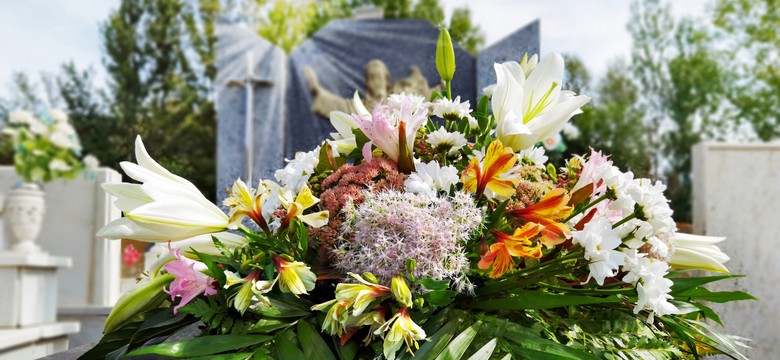 Ile kosztują stroiki i wiązanki na Wszystkich Świętych 2025? Oto ceny