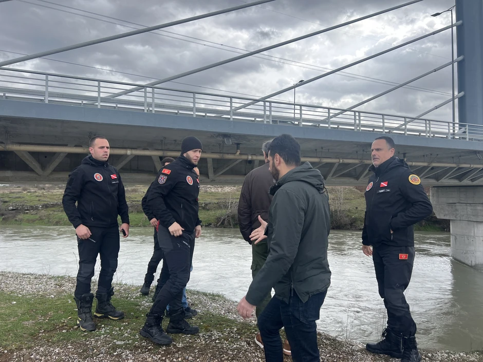 Spasioci pretražuju nekoliko lokacija