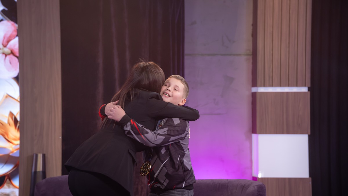 "SA TOM ISTINOM SE ŽIVI" Ceca Ražnatović ugostila dečaka koji je pobedu posvetio pokojnoj majci, Bogdan Obradović: "Nisam samo evropski šampion" Kép